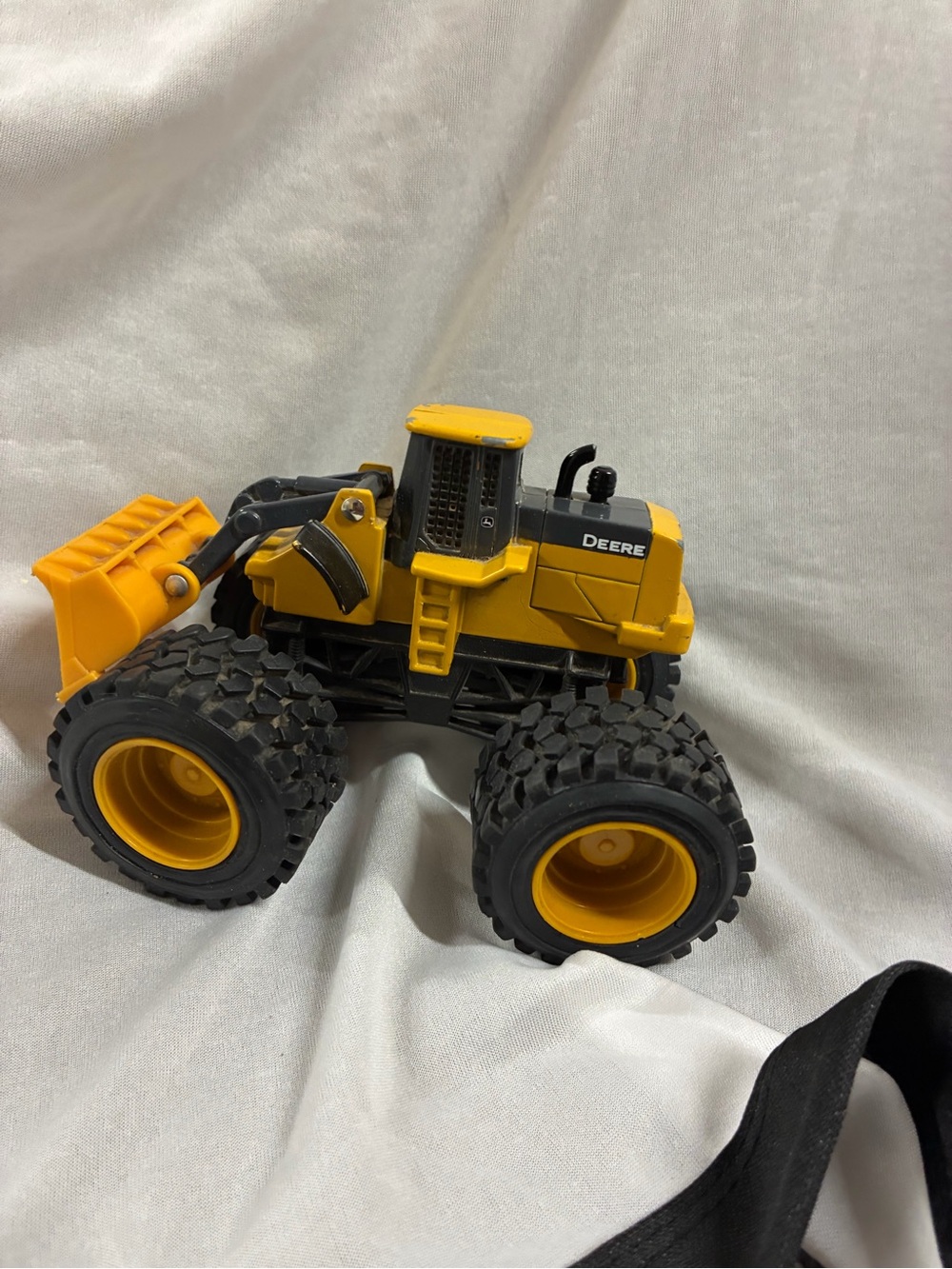 5” Ertl John Deere Monster Treads Wheel Front End Loader